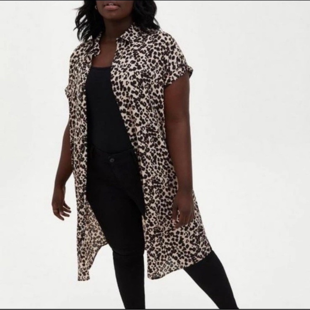 Torrid Georgette‎ Dolman Button-Front Tunic Leopard Print Sheer Duster Size 2